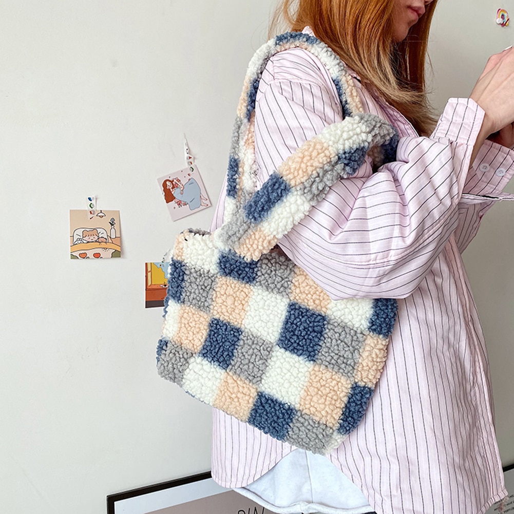 New Winter Fluffy Big Shoulder Bag For Women 2021 Plaid Print Underarm Bags Leopard Zebra Pattern Soft Plush Warm Fur Tote Bags