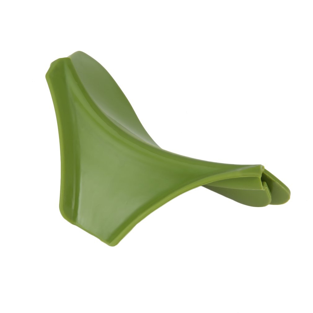 Creative Anti-spill Silicone Slip On Pour Soup Spout Funnel for Pots Pans and Bowls and Jars Kitchen Gadget Tool