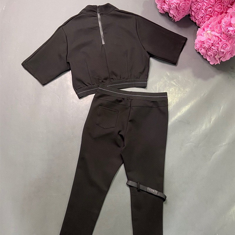 2021 women's Spring and autumn black suits and suits in solid color casual fashion corner sleeve embellished jacket