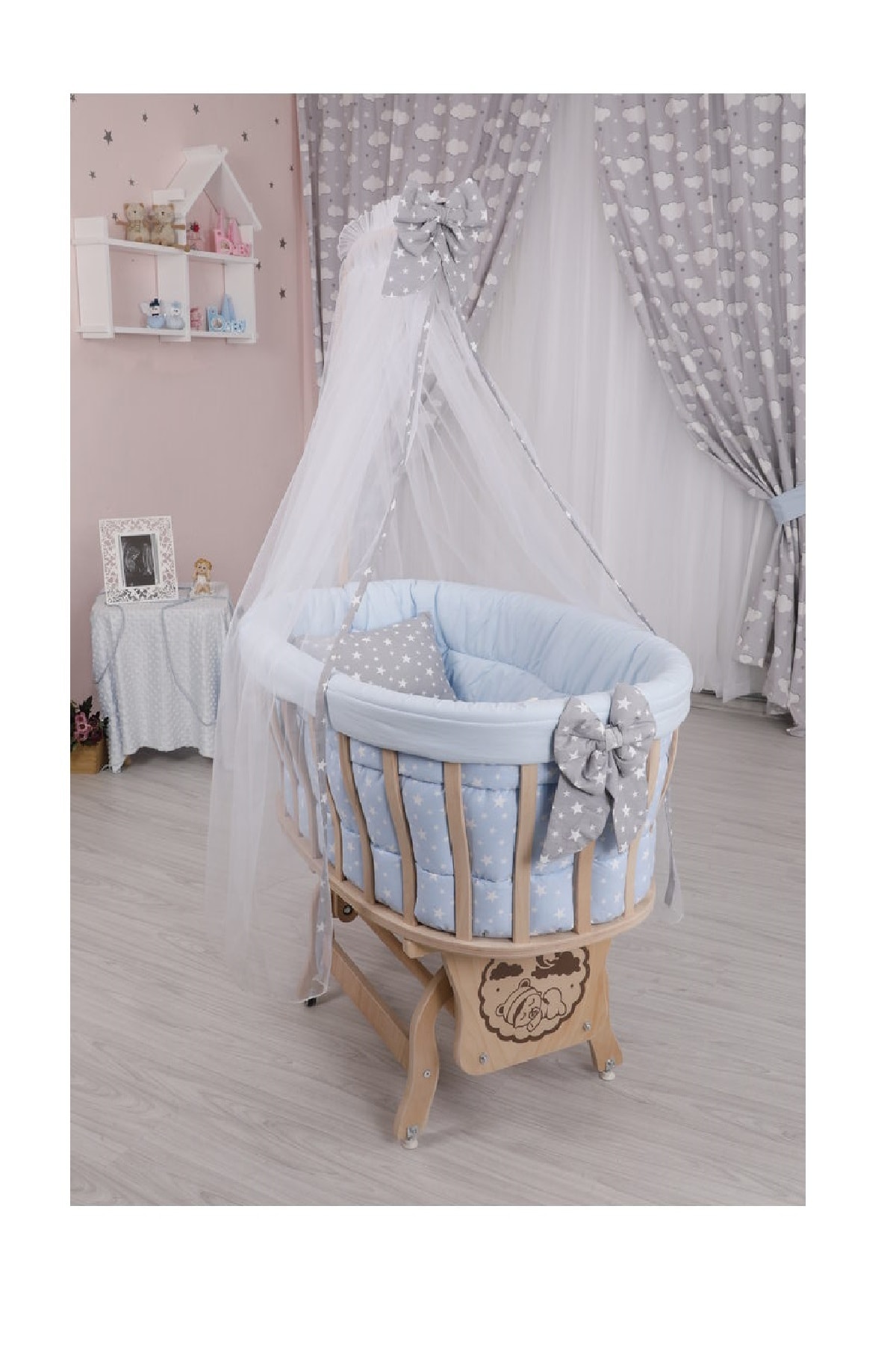 BLUE STAR SLEEP SET WITH NATURAL WOOD BASKET CRADLE