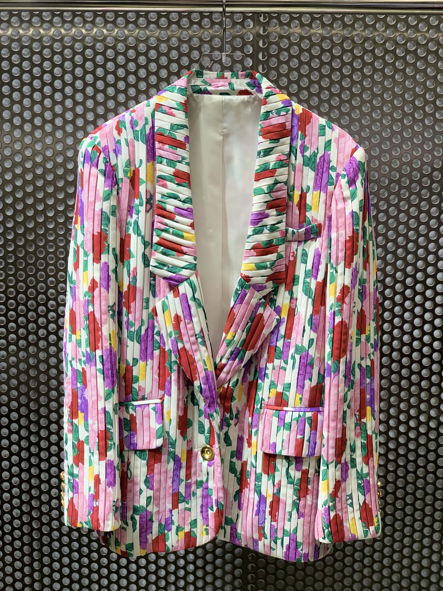 new women high-quality 2021 fashion long-sleeved lapel pleated contrast color suit 0331