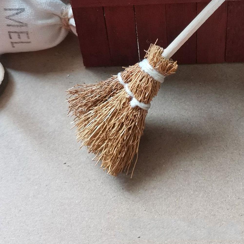 1/12 Dolls Birthday Gift Miniature Broom Doll Miniature Doll Model Scene House Retro Furniture Accessories S6B1