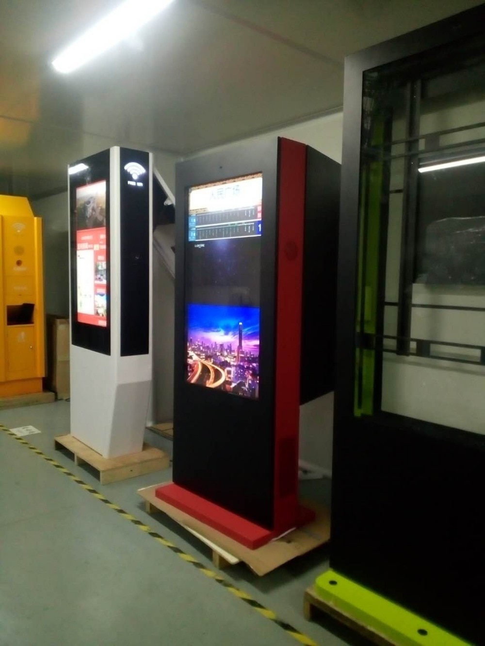 42 49 55 65 inch Outdoor ip65 TFT lcd full hd display both sided android windows OS digital signage