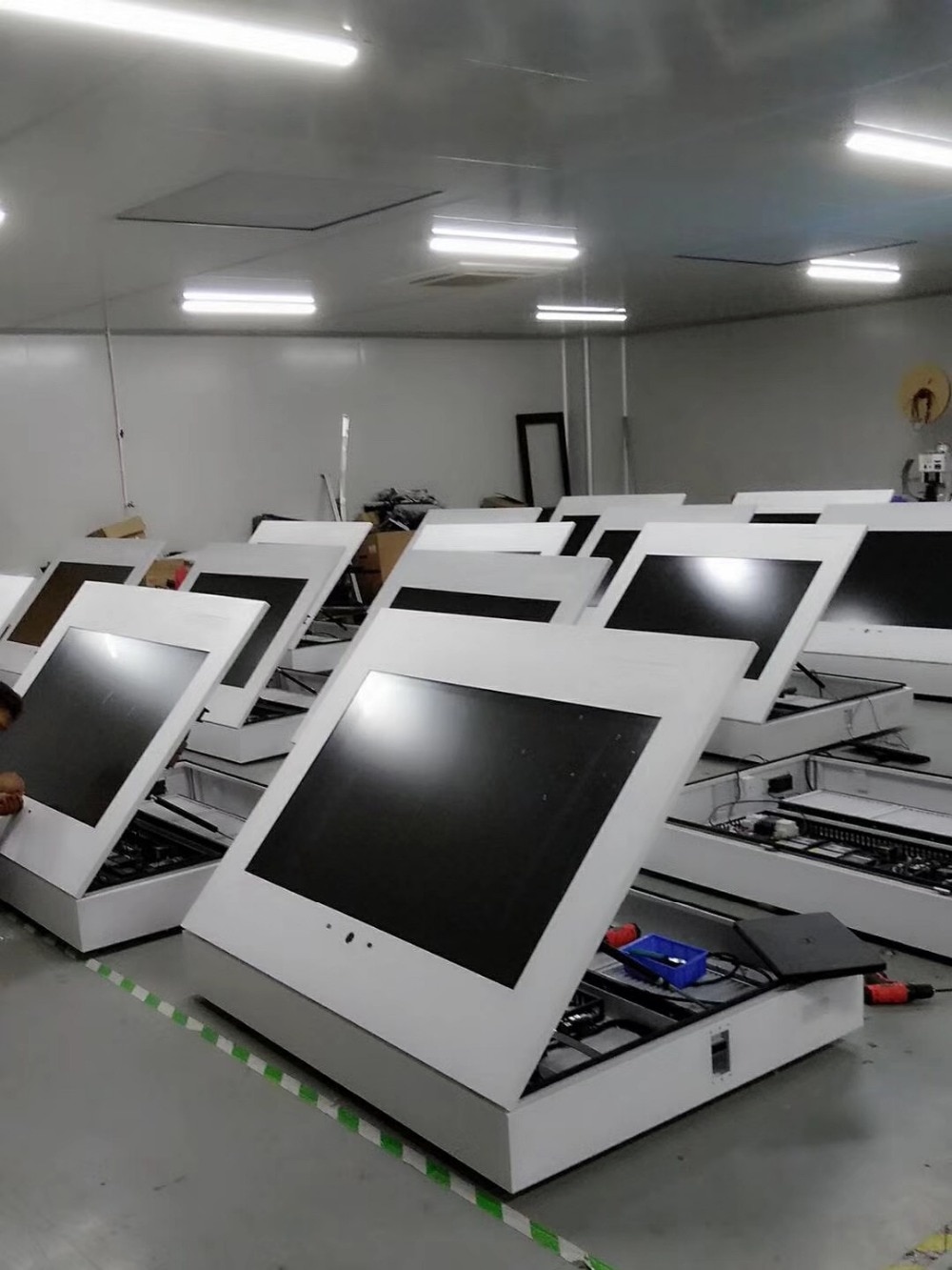 single sided or both sided screen display 43 49 55 65 inch Outdoor TFT lcd led full hd digital signage kiosk