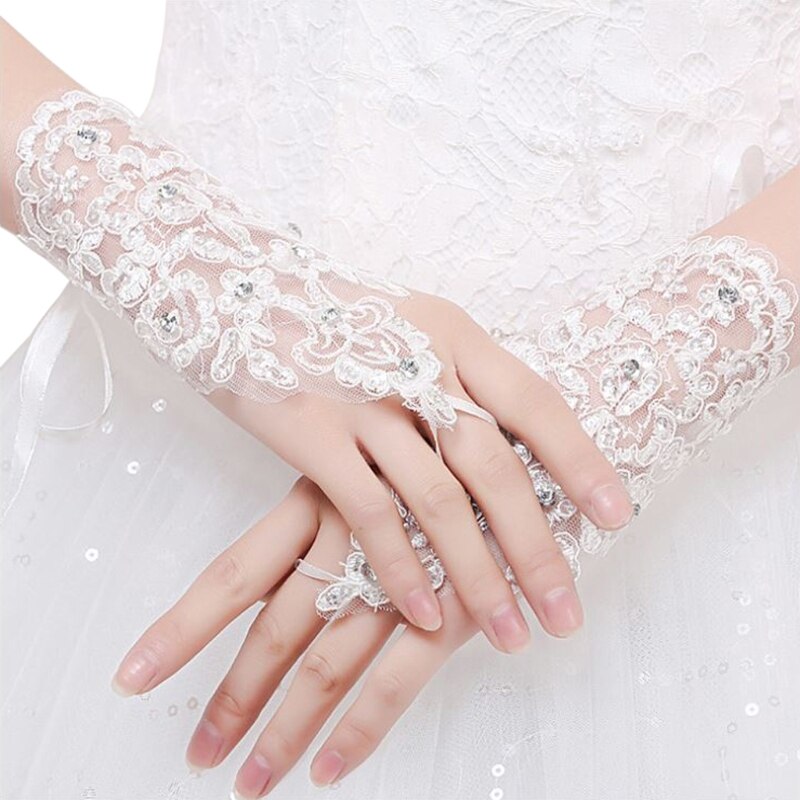 Women High Quality Fingers Short Paragraph Elegant Rhinestone Wedding Gloves AXYD